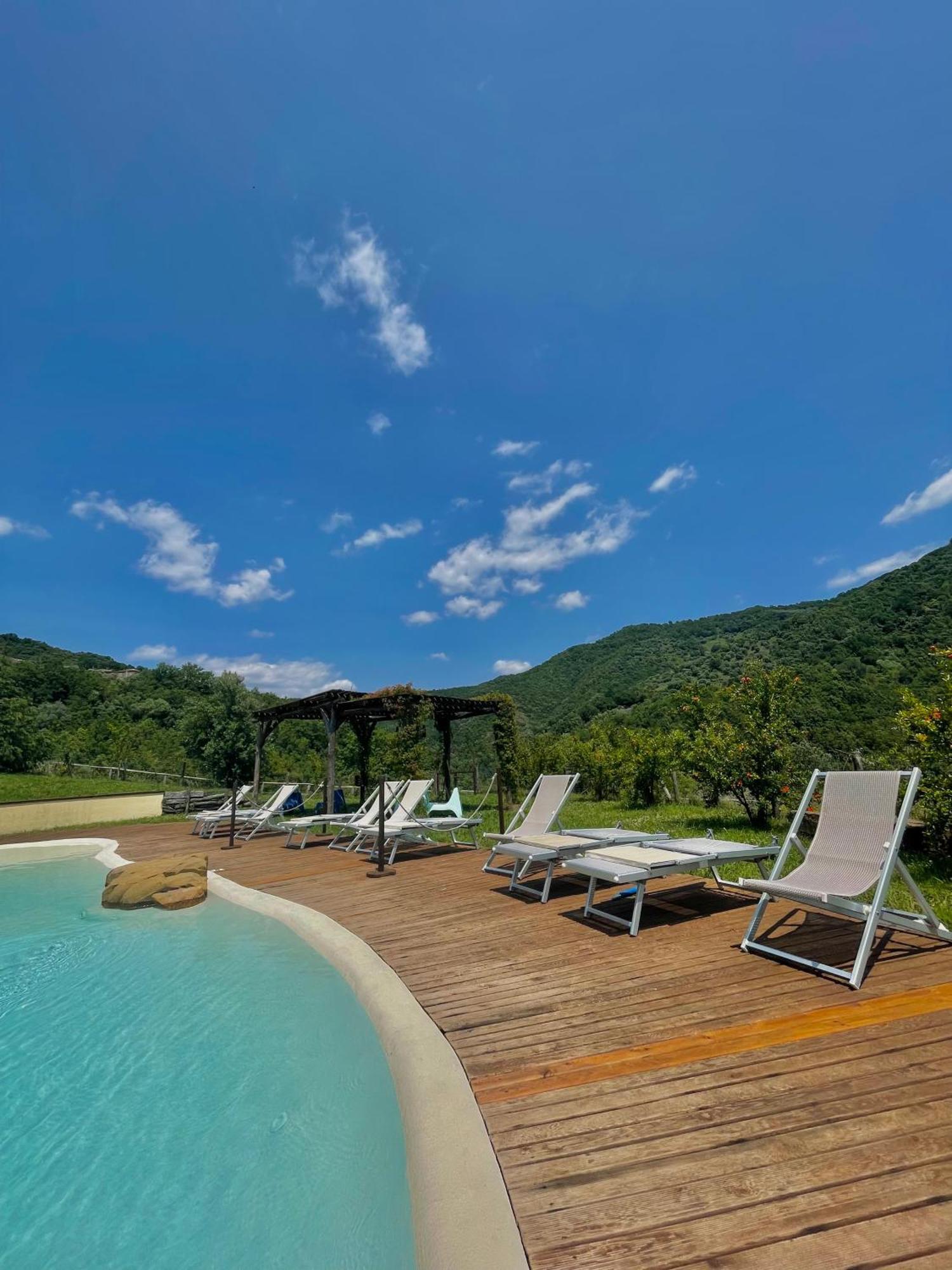 Ostigliano Agriturismo Piano Di Andrea מראה חיצוני תמונה